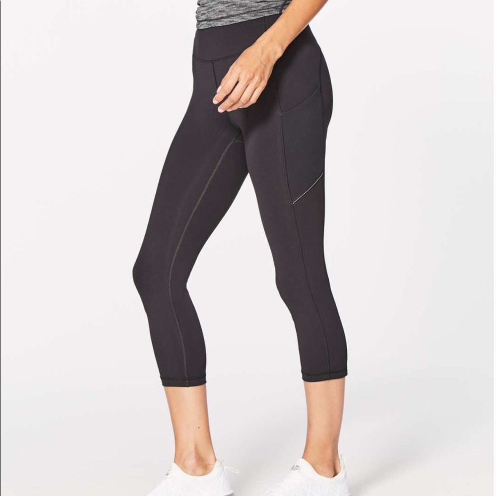 Lululemon Speed Up Crop Leggings 21”